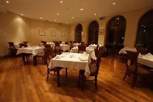Tara Lodge Belfast 4*,